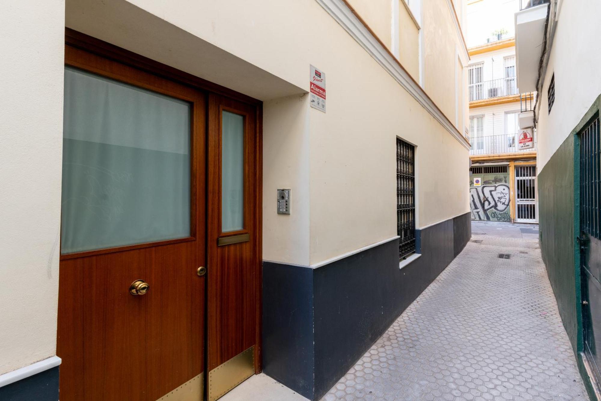 Veoapartment Alhondiga Primero Севілья Екстер'єр фото